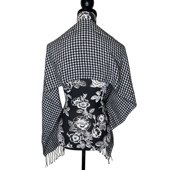 Black White Houndstooth Tassel Scarf Classic Checkered Wrap Winter Shawl Boho - Picture 3 of 8